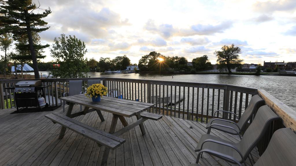 Riverfront Cottages Wasaga Beach Εξωτερικό φωτογραφία